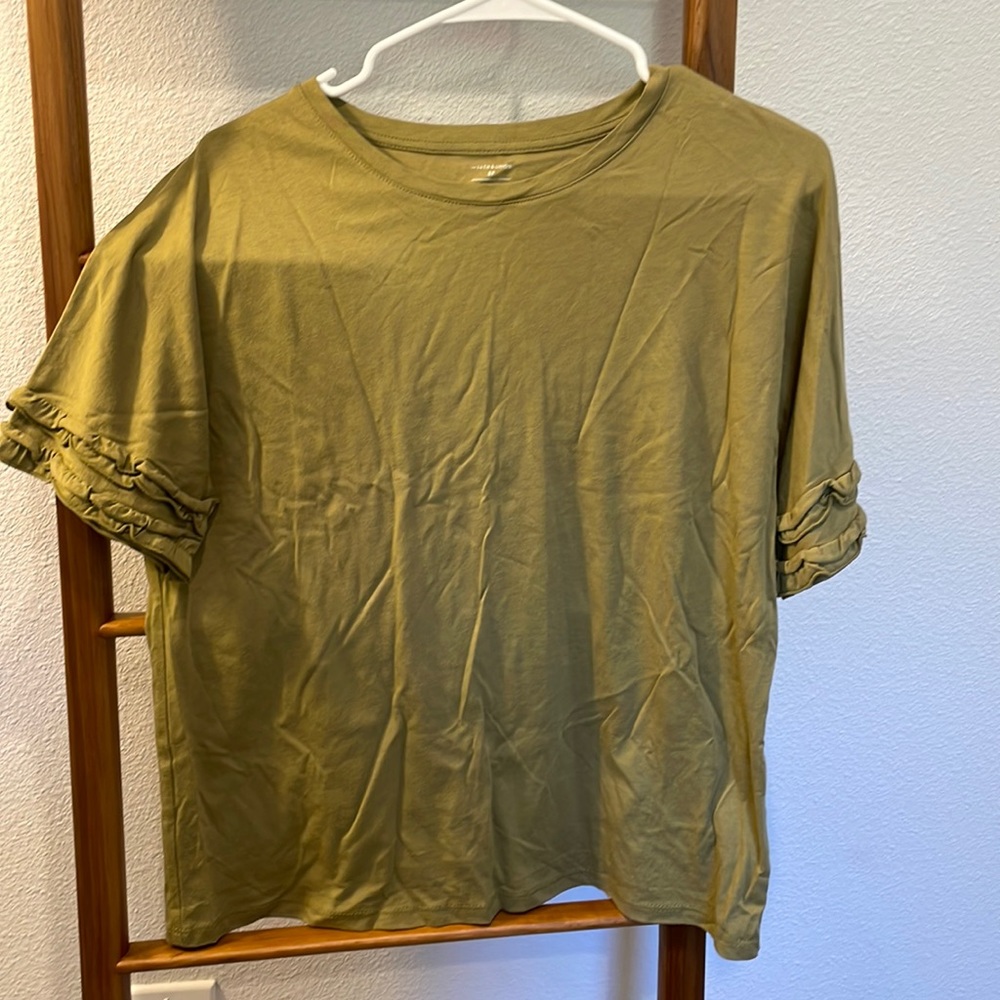 Women’s t-shirt